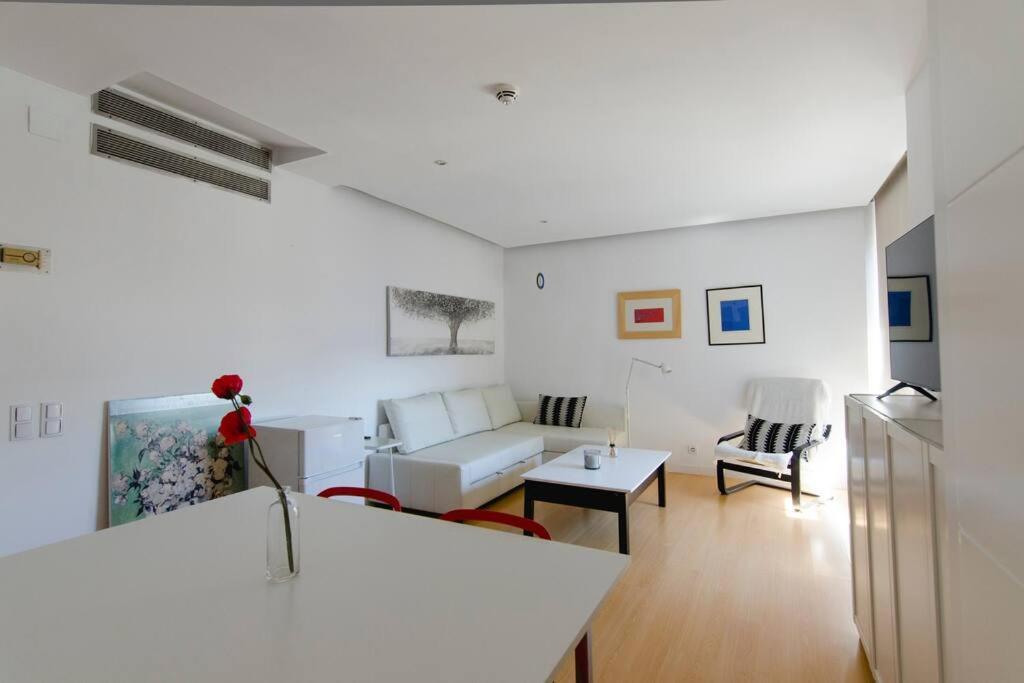 Apartamento Beautiful Flat A Stone'S Throw From The Retiro-Vill Madrid Exterior foto